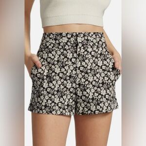 Alice + Olivia Cady High Waist Floral Shorts Black White Size 6